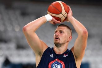 Nouveau look de Nikola Jokic la star serbe devoile