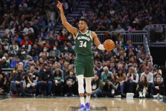 Quelle est la taille de Giannis Antetokounmpo La star