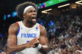 Details du contrat de Guerschon Yabusele letoile montante du