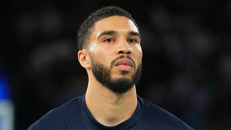 Pourquoi Jayson Tatum ne joue t il pas La star des